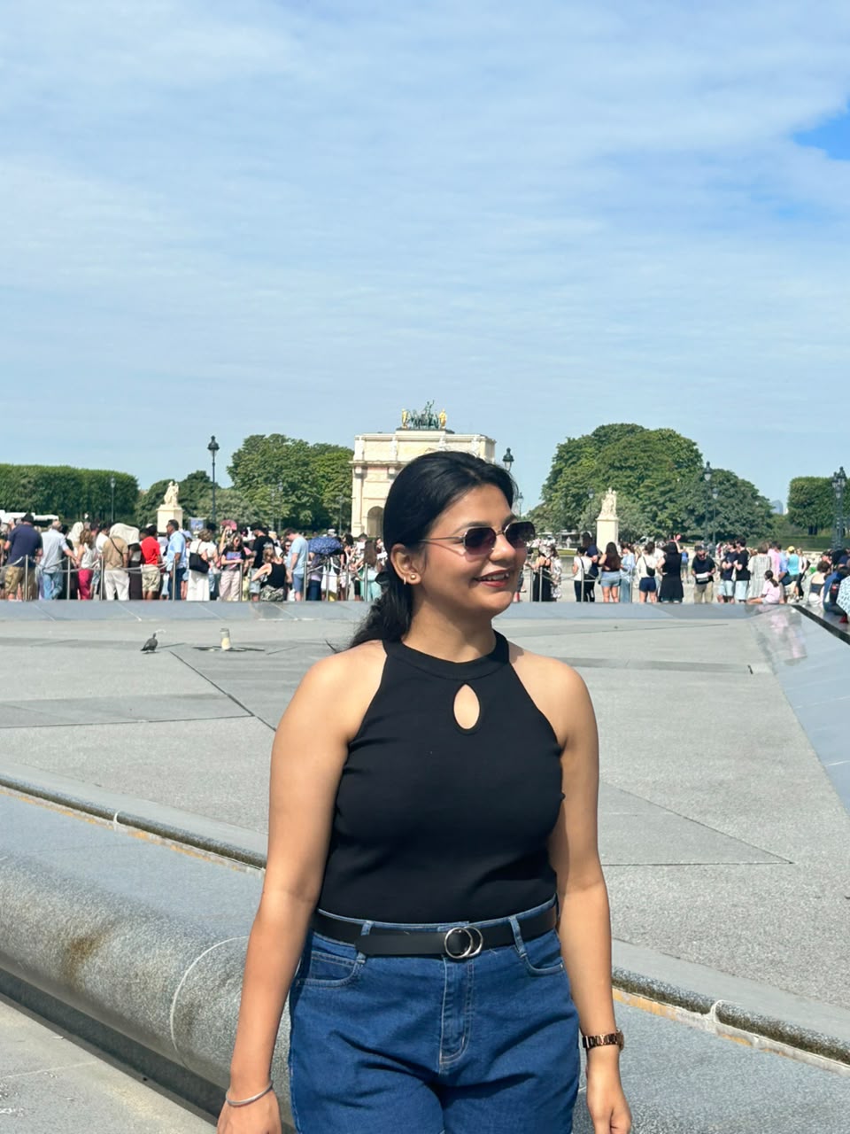 Dia — One more look, one more perfect Paris chapter.